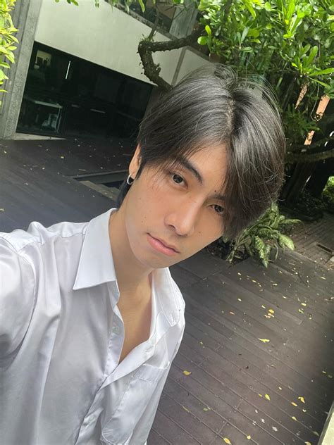 PATIPHAN FUEANGFUNUWAT (胡家杰） (@jjaypf) • Instagram .